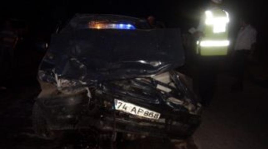 Kriz Ge&ccedil;iren Yaralı, Polisin Yeleğini Yırttı