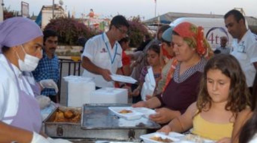 İftar Sofrası Aksu&rsquo;ya Taşındı