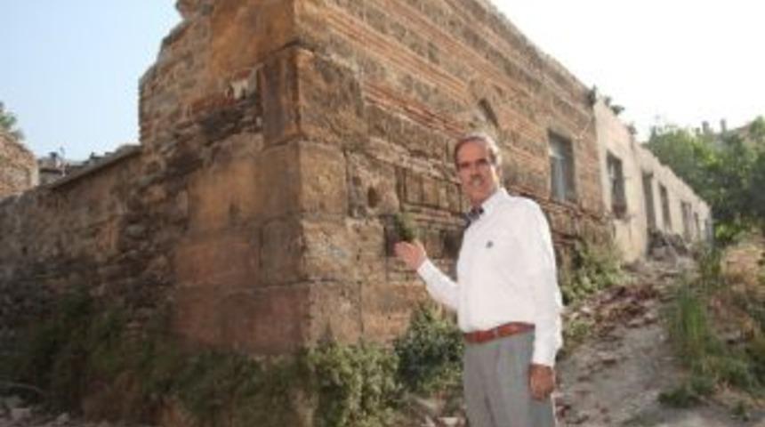 600 Yıllık Medrese Ayağa Kaldırılıyor