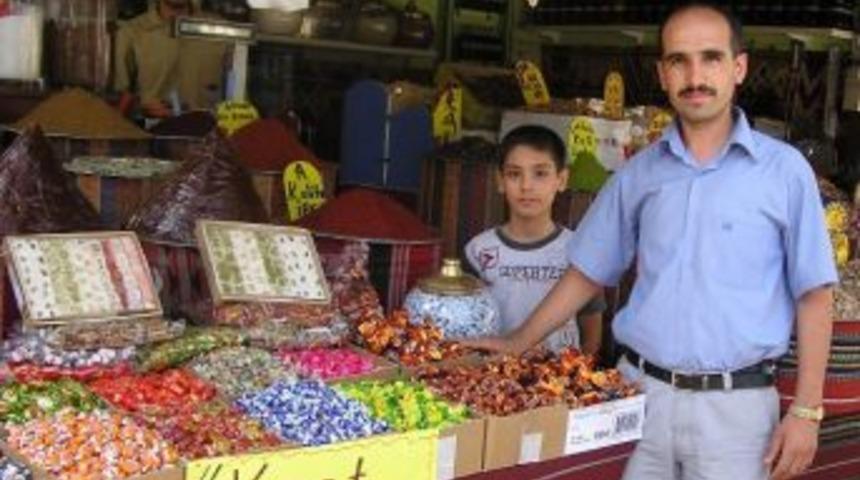 Bayram Şekerleri Tezgahlarda Yerini Almaya Başladı