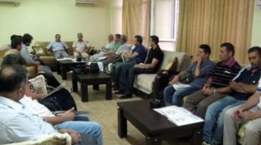 Gen&ccedil;lik Hizmetleri Ve Spor İl M&uuml;d&uuml;r&uuml; &Uuml;nl&uuml;er&rsquo;den Basına İftar Yemeği