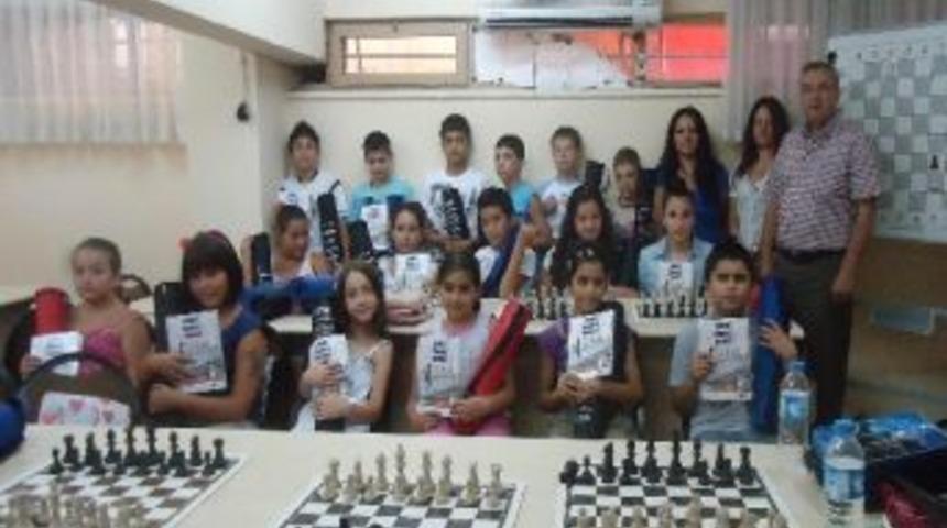 Yaz Spor Okulu&rsquo;nda Eğitimler Devam Ediyor