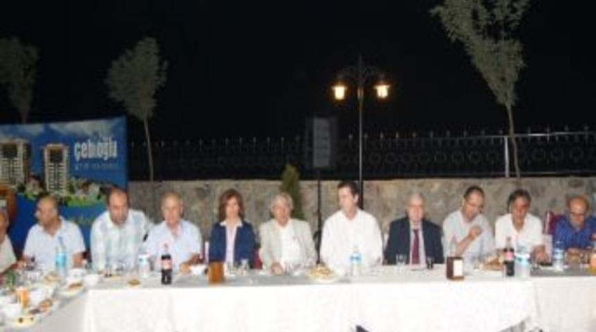 Marzinc&rsquo;den Basına İftar