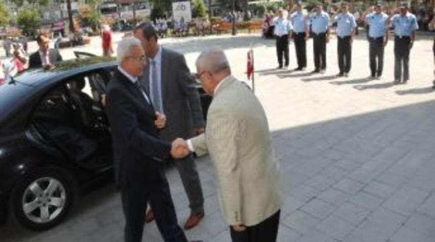 Vali Z&uuml;beyir Kemelek&rsquo;ten &Ccedil;orlu&rsquo;ya Veda Ziyareti