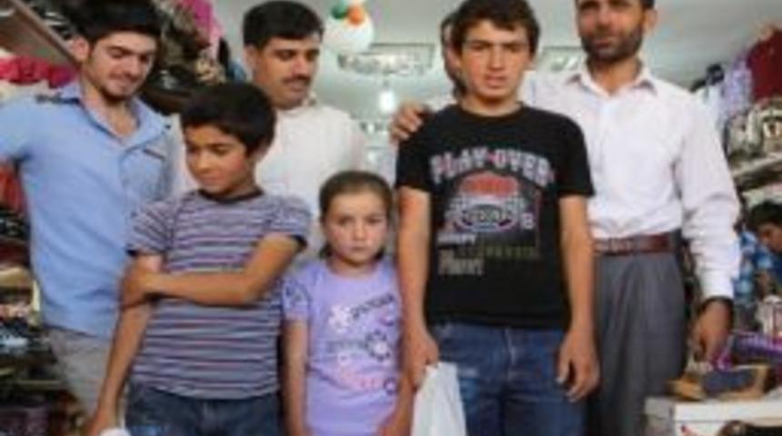 Yetimler Bayram &Ouml;ncesi Sevindirildi