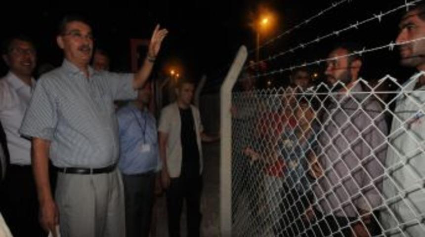 S&uuml;leyman Şah Kampı'na 6 Bin Suriyeli Geldi