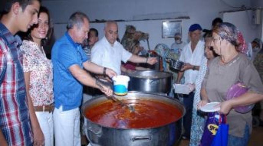 Muratpaşa Aşevi&rsquo;nden G&uuml;nde 22 Bin İhtiya&ccedil; Sahibine Sıcak Yemek