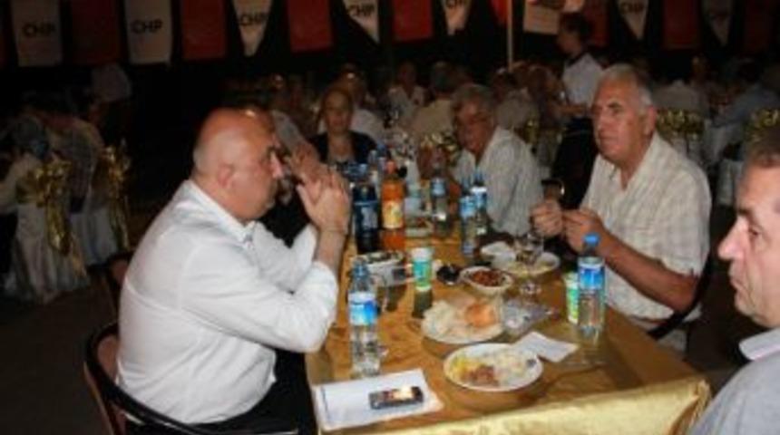 Chp D&uuml;zce İl Başkanlığı'ndan İftar