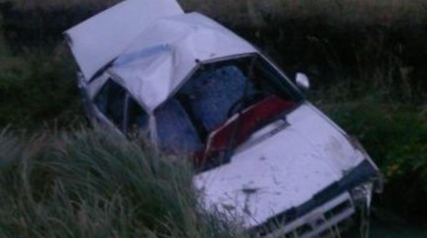 G&ouml;le&rsquo;de Otomobil Nehre U&ccedil;tu &Uuml;&ccedil; Yaralı