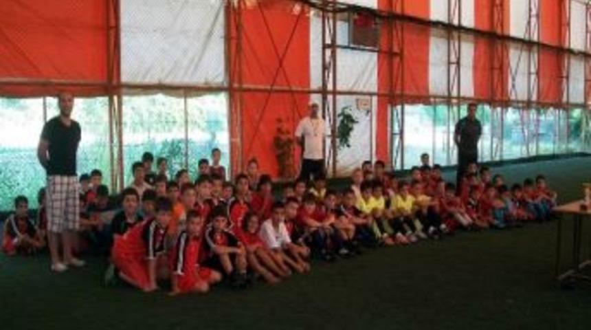 Salihli Altyapı Futbol Turnuvası Sona Erdi