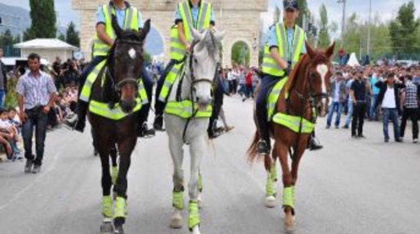 Erzurum'daki Polis Taraftar Gerginliği