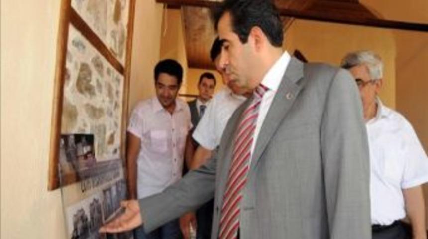 Vali G&uuml;zeloğlu, Kısakahyaoğlu Konağı&rsquo;nı İnceledi
