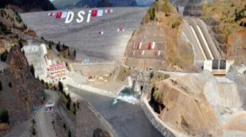 2012'de T&uuml;ketilen Elektriğin Yaklaşık Y&uuml;zde 30'u Hes'lerden