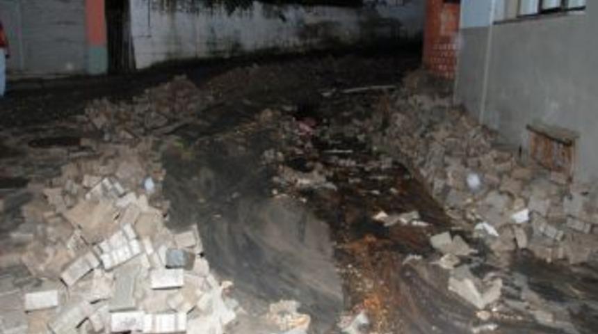 Şiddetli Yağış Yolları &Ccedil;&ouml;kertti