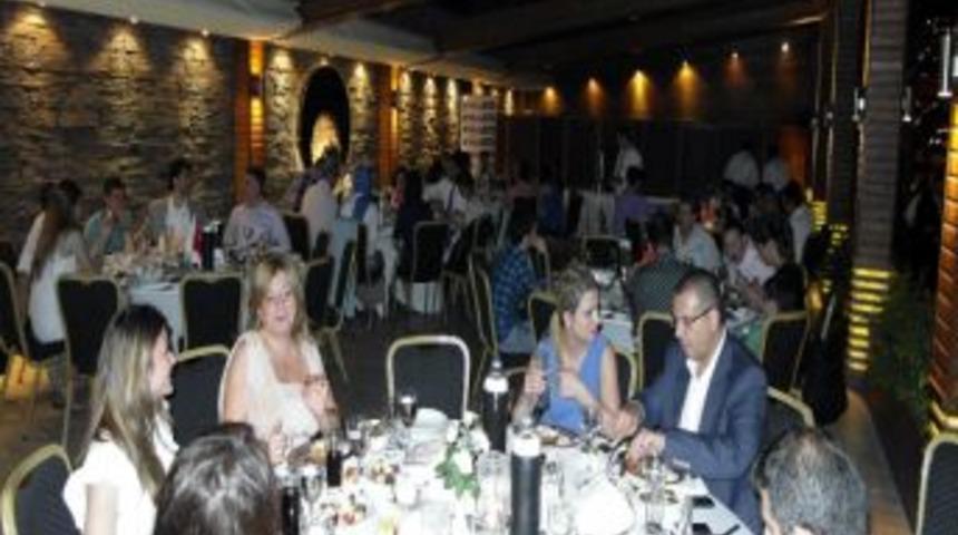 T&Uuml;YAP Bursa Fuarcılık, Y&uuml;zde 15 B&uuml;y&uuml;d&uuml;