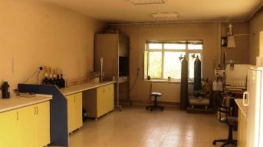 Gıda Tarım Ve Hayvancılık İl M&uuml;d&uuml;r&uuml; Eraslan Toprak Laboratuvarında