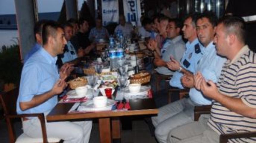 Yalova Emniyet M&uuml;d&uuml;rl&uuml;ğ&uuml; İftarda Buluştu