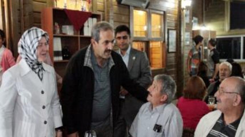 Doğan &Uuml;rg&uuml;p Şehit Aileleriyle Bir Araya Geldi