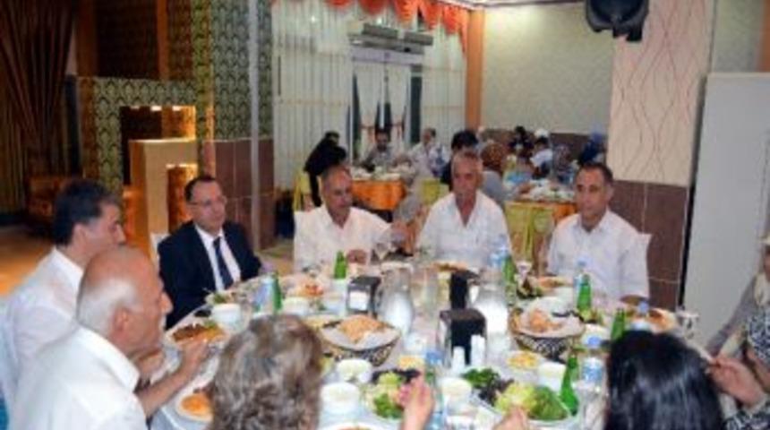 Saran Ve &Ccedil;akır, Şehit Yakını Ve Gazilerle İftar A&ccedil;tı