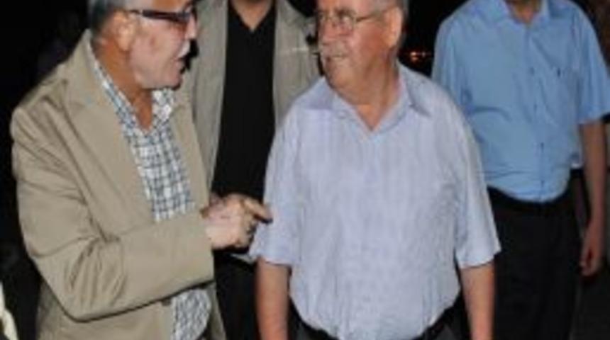 İlkokul &Ouml;ğretmeninden Yakut'a &Ouml;vg&uuml;ler