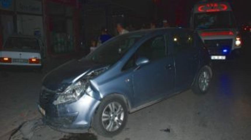 Kontrolden &Ccedil;ıkan Otomobil, İşyerine Girdi