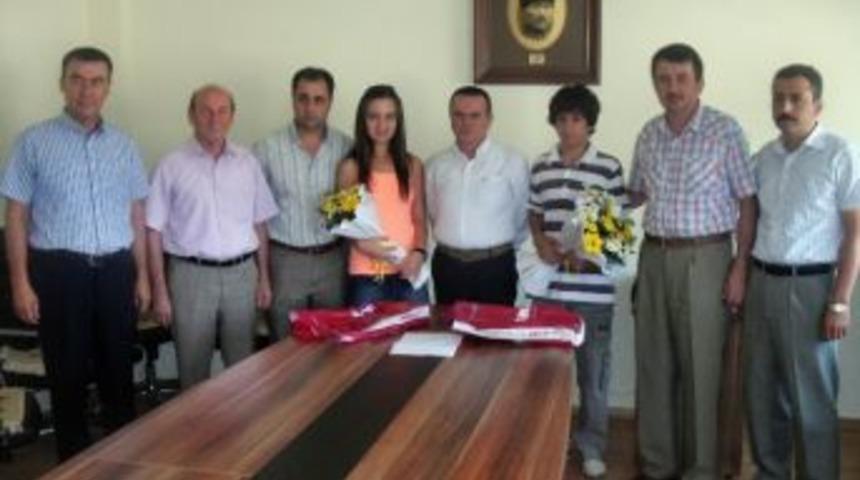 Söke’nin 500 Tam Panlı Öğrencilerine Kaymakamdan Tebrik