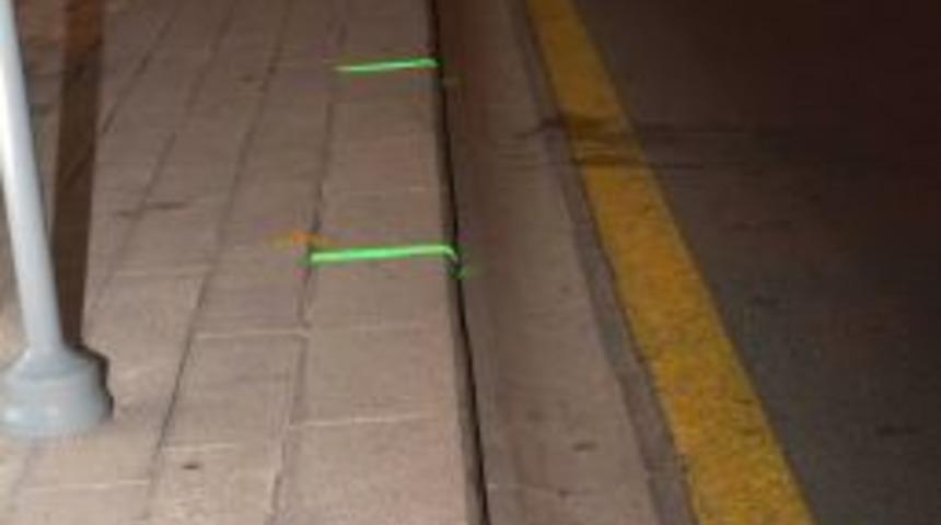 Denizli Belediyesi Kaldırımlara LED Taktı