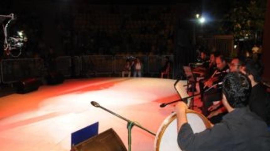 Ruhnevaz Tasavvuf Grubu B&uuml;y&uuml;ledi