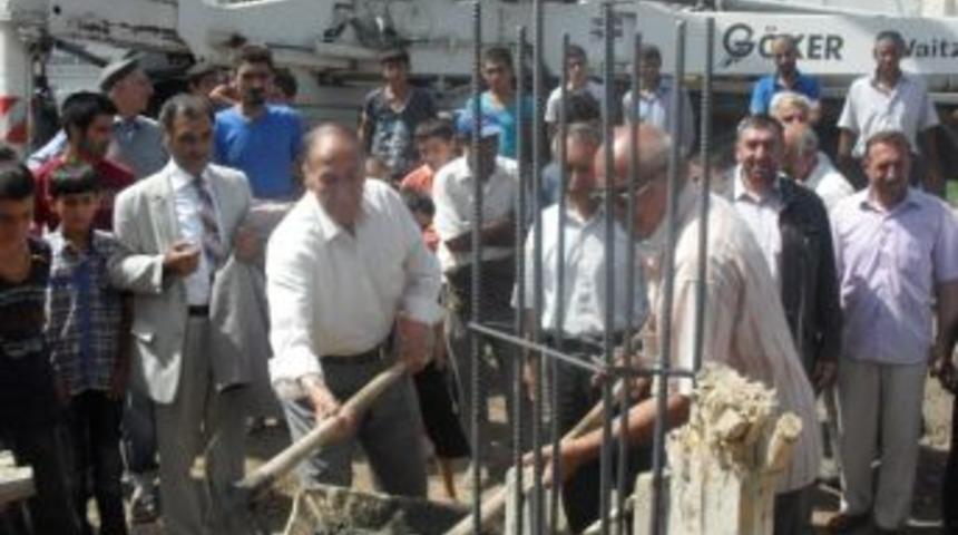 Iğdır Y&uuml;zbaşılar K&ouml;y&uuml;&rsquo;nde İkinci Caminin Temeli Atıldı