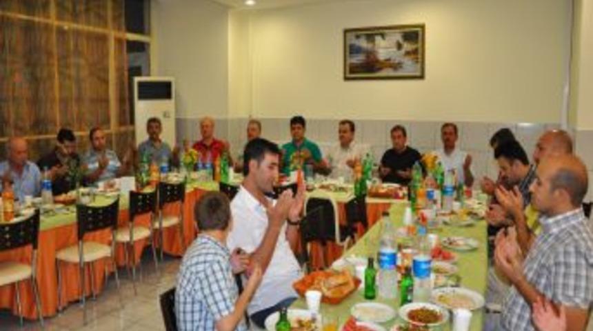G&uuml;ven Koleji, Kemer Belediyesi &Ccedil;alışanlarına Iftar Yemeği Verdi
