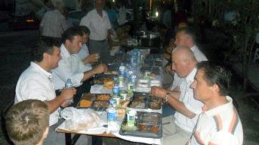 Ulupınar, Eceler K&ouml;y&uuml;&rsquo;nde İftara Katıldı