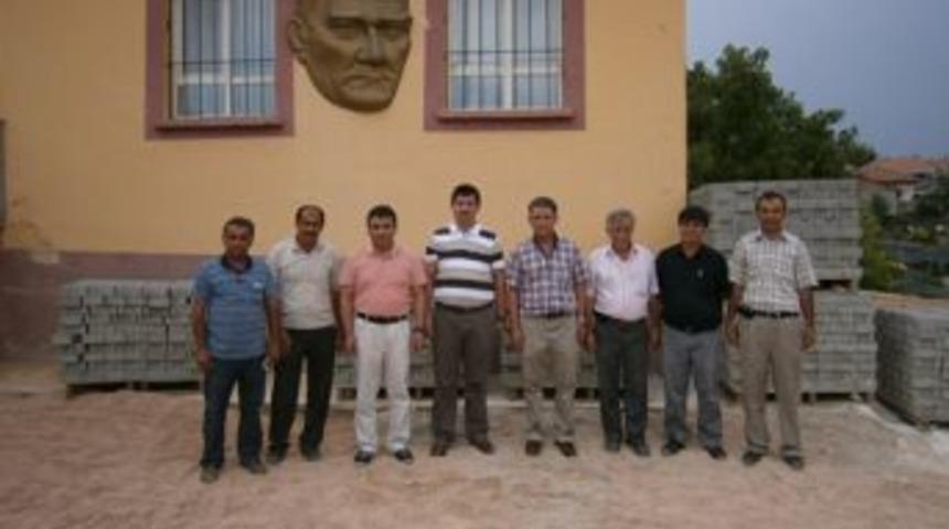 Arı, Avdan K&ouml;y&uuml;&rsquo;nde İncelemelerde Bulundu