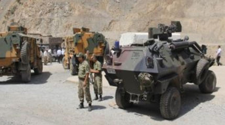 &Ccedil;atışma B&ouml;lgesinde Bir Pkk'lı Cesedi Bulundu