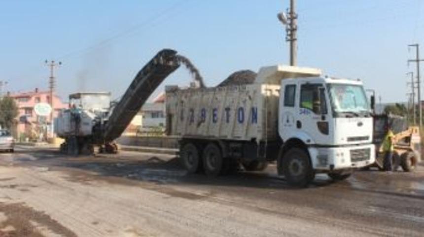 Urla Caddeleri Asfaltlanıyor