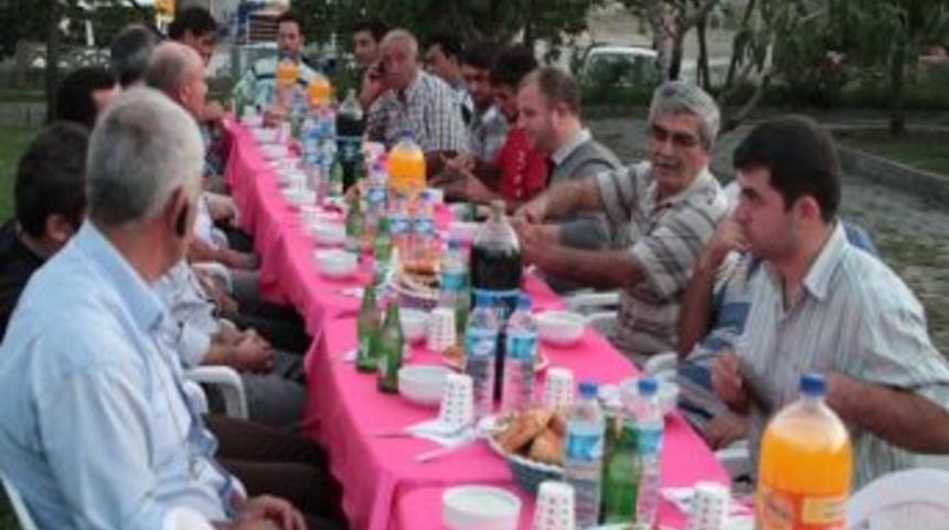 Başkan Sertadım Sebze Hali Esnafıyla Bir Araya Geldi