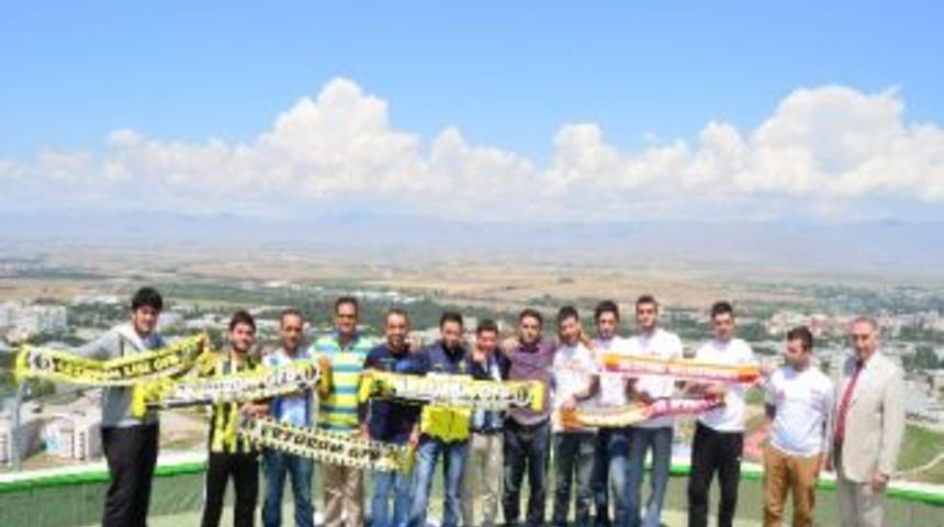 Taraftardan Dostluk Mesajı