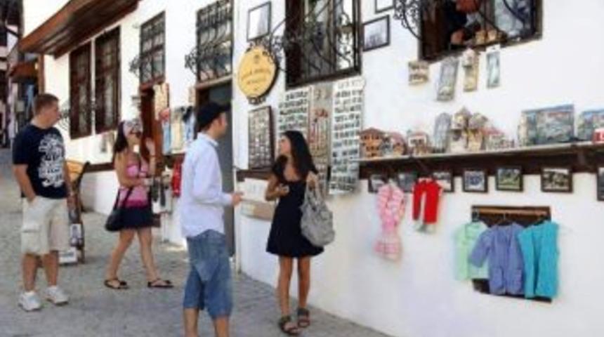 İşsiz Gen&ccedil;elere Odunpazarı Morali