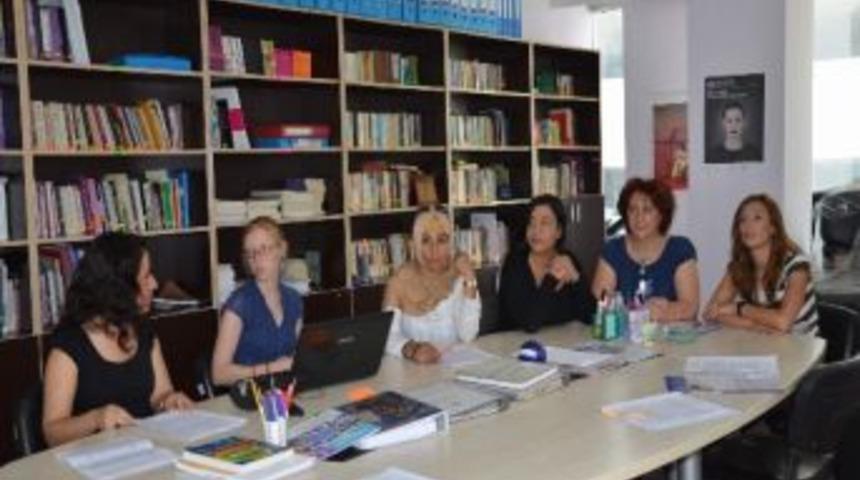 Vakad, Bağımsız Kadın Enstit&uuml;s&uuml;'ne D&ouml;n&uuml;şecek