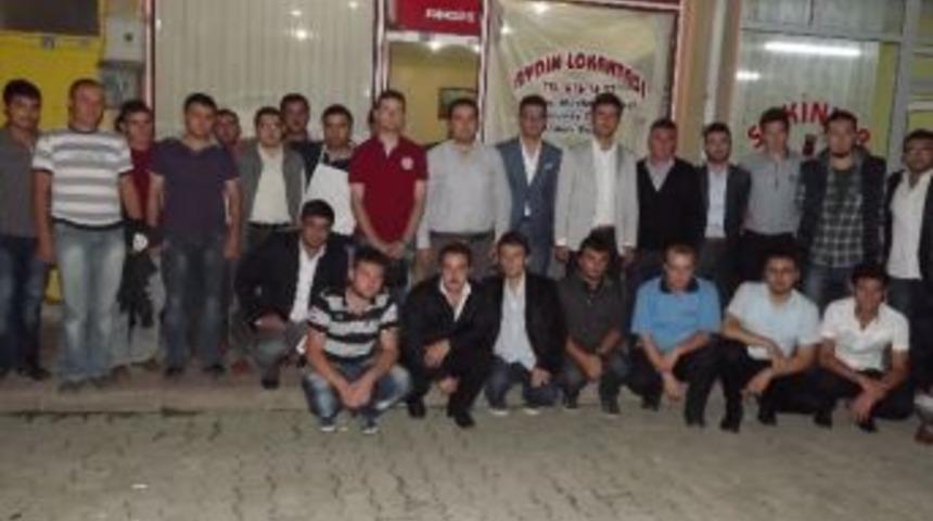 Ak Parti Daday Gen&ccedil;lik Kolları &Uuml;yeleri Sahur Yemeğin De Buluştu