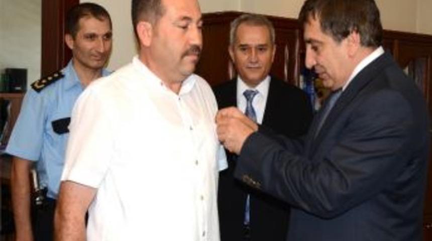 Karab&uuml;k&rsquo;te Dolandırıcılar Vatandaşı 54 Bin 700 Tl Dolandırdı