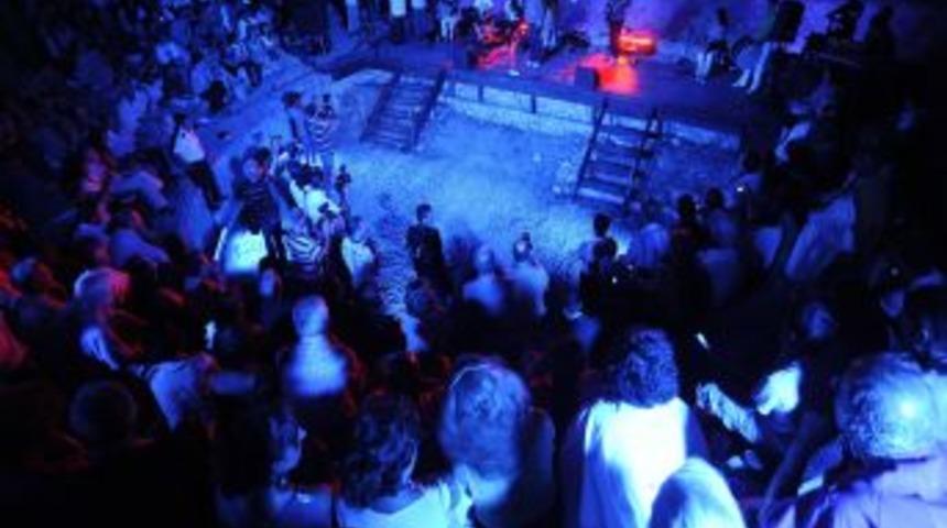 Antik Kentte Troia Festivali D&uuml;zenlendi