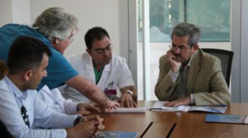 &Uuml;n&uuml;var EPC Hastanesi&rsquo;ni ziyaret etti