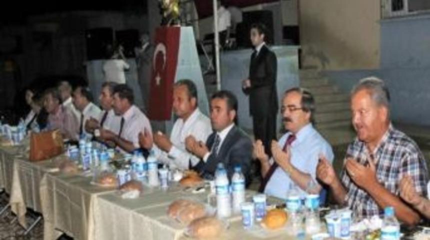 Mevsimlik İş&ccedil;ilere İftar Yemeği