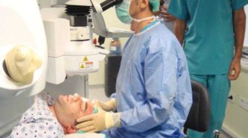 Birincig&ouml;z Hastanesi'nden Lazerle Kornea Nakli