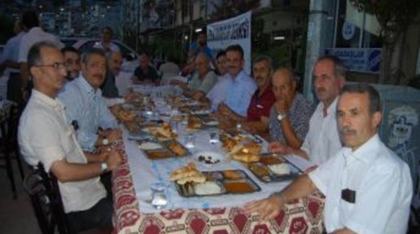 Gemlik'te Dadaşlar Geleneği Bozmadı