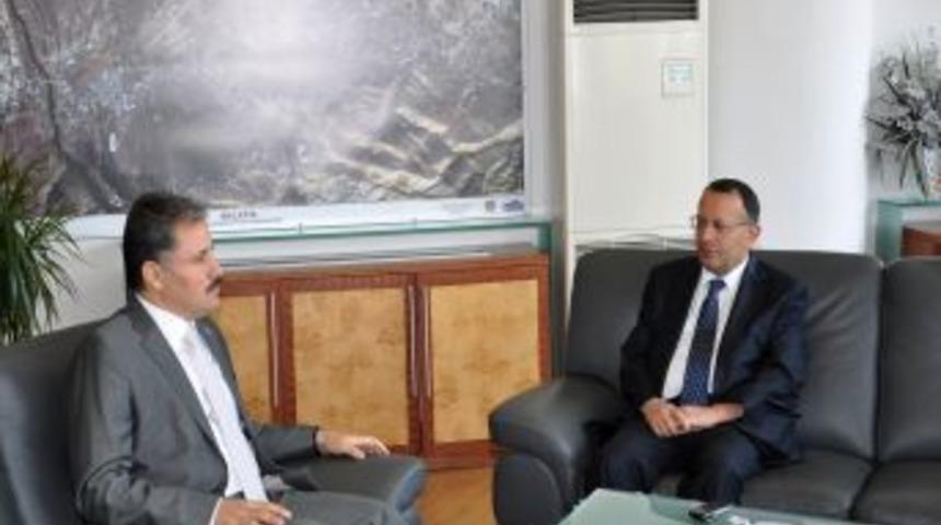 Vali Saran&rsquo;dan Başkan &Ccedil;akır&rsquo;a Veda Ziyareti