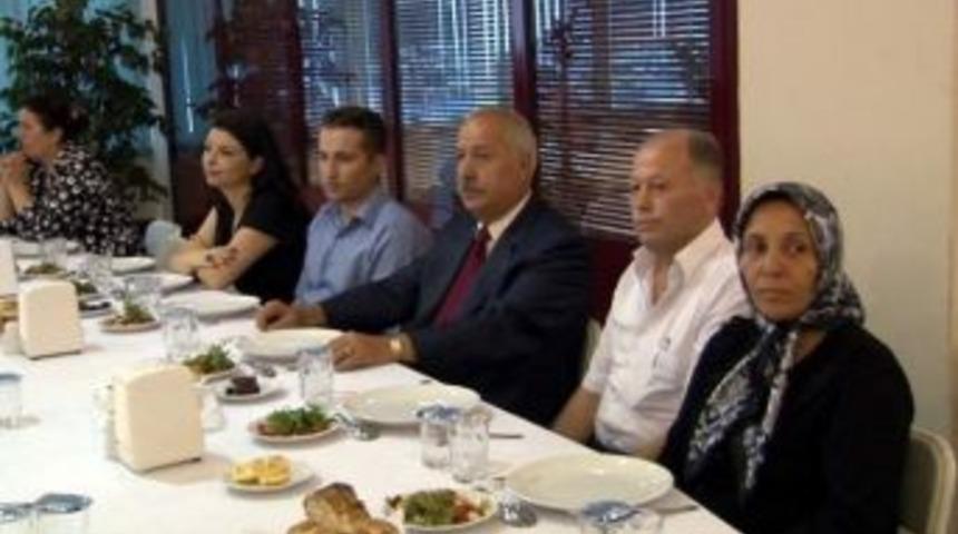 Zonguldak Belediyesi İftar Verdi