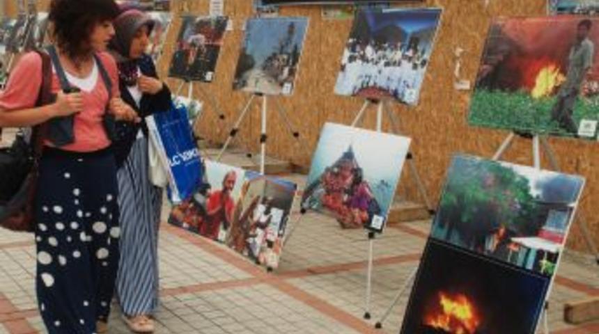 Rize&rsquo;de 'Arakan Katliamı' Konulu Fotoğraf Sergisi