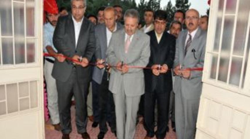 Sarıveliler'de İmam Hatip Ortaokulu T&ouml;renle A&ccedil;ıldı