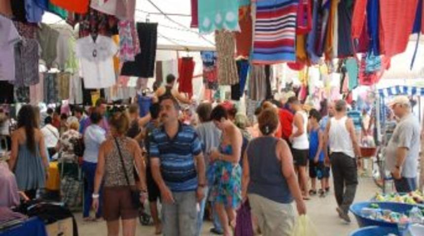 Didim Cumartesi Pazarında Bayram Hareketliliği